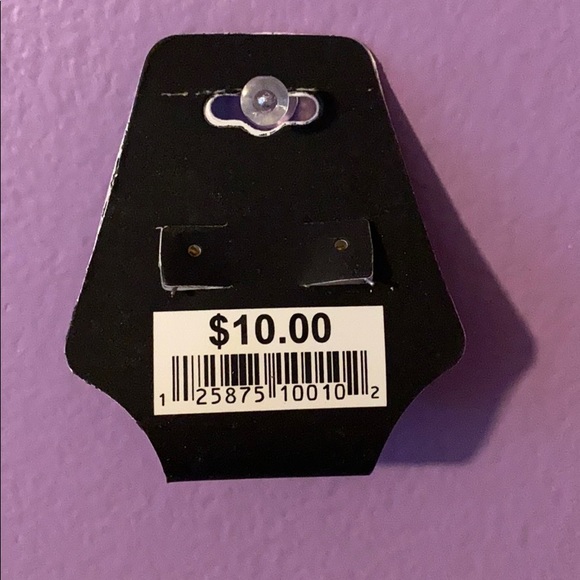 Earrings - Picture 2 of 2